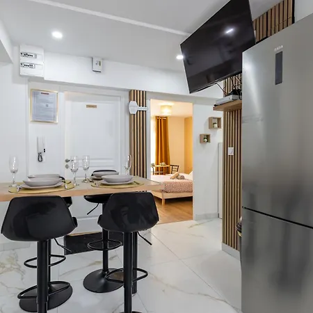 Apartment Meuble 4 Proche Du Centre *