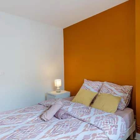 Appartement Meuble 4 Proche Du Centre *