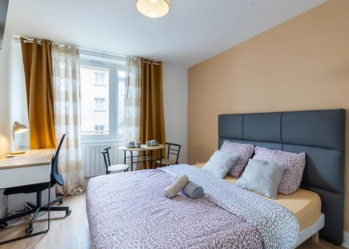 Apartment Meuble 4 Proche Du Centre