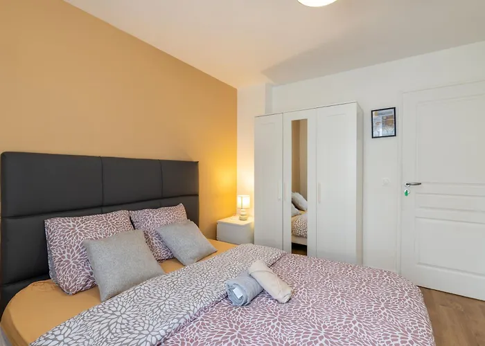 Meuble 4 Proche Du Centre *